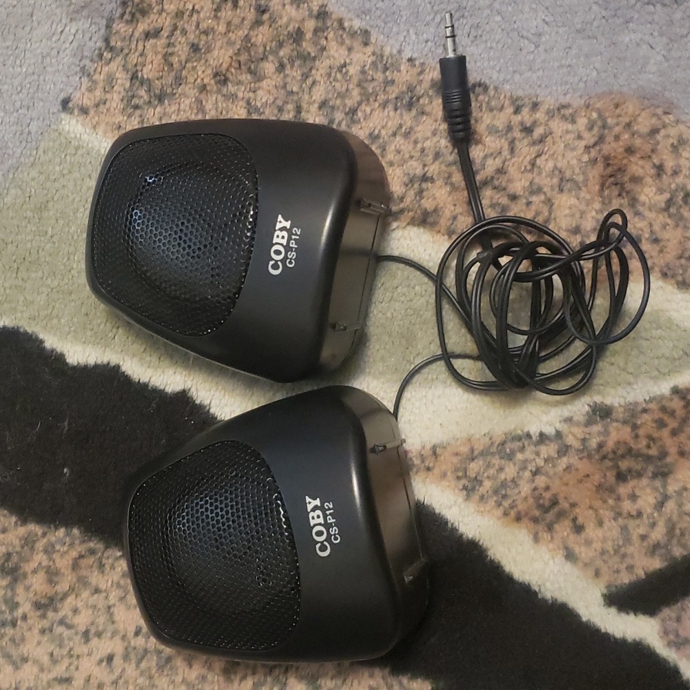 Coby CS-P12 mini speakers